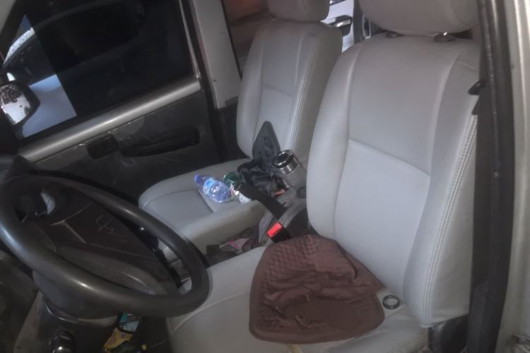 Used Wuling Rongguang 2012 1.2L Extended Basic Version LJY Left Front Seat