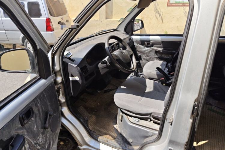 Used Wuling Rongguang 2012 1.2L Extended Basic Version LJY Left Front Seat