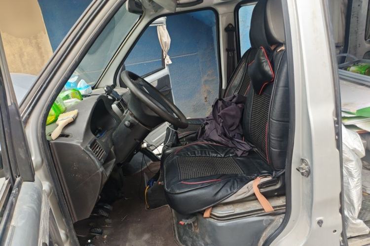 Used Wuling Rongguang 2012 1.2L Extended Basic Version LJY Left Front Seat