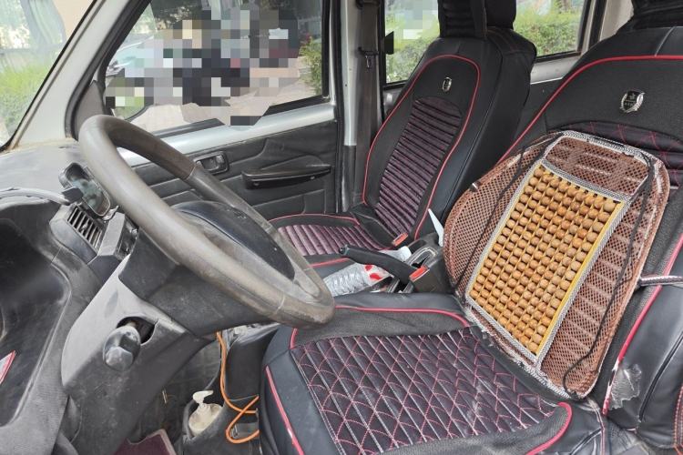 Used Wuling Rongguang 2012 1.5L Extended Basic Version Left Front Seat