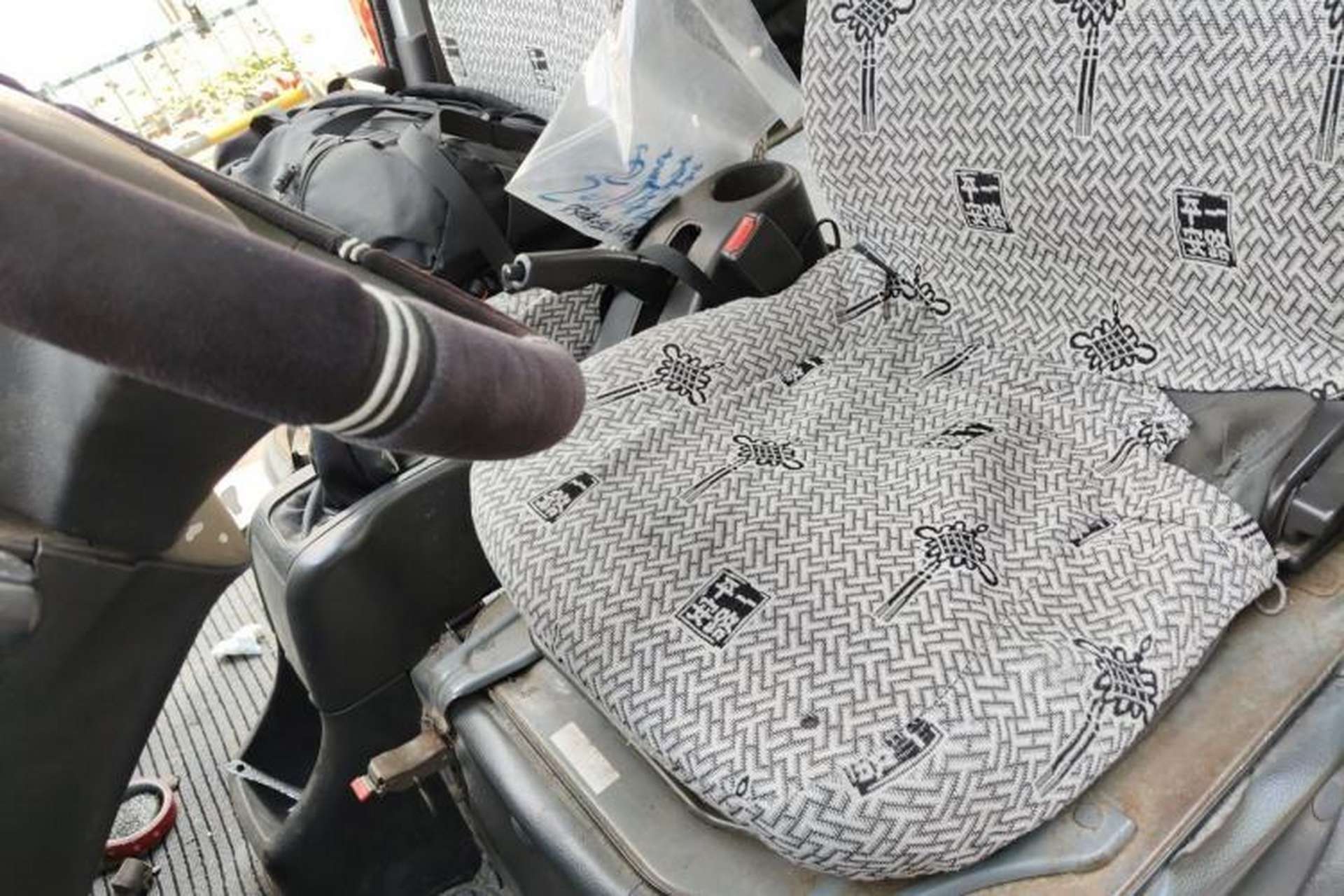 Used Wuling Rongguang 2012 1.2L Extended Basic Version LJY Left Front Seat