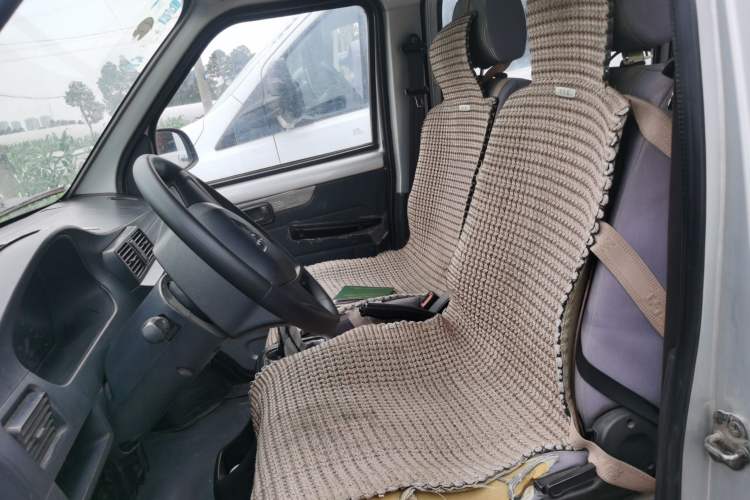 Used Wuling Rongguang 2012 1.2L Extended Basic Version LJY Left Front Seat