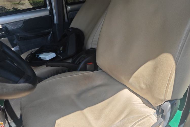 Used Wuling Rongguang 2012 1.5L Extended Basic Version Left Front Seat