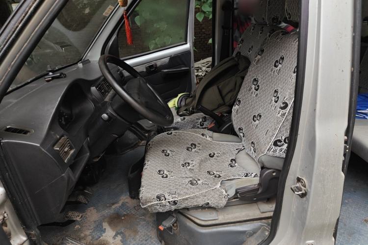 Used Wuling Rongguang 2012 1.2L Extended Basic Version LJY Left Front Seat
