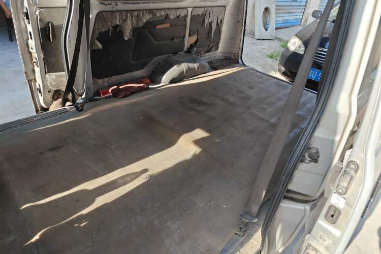 Used Wuling Rongguang 2012 1.2L Extended Basic Version LJY Left Rear Seat