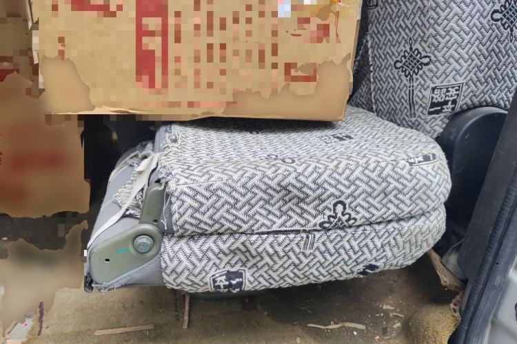Used Wuling Rongguang 2012 1.5L Extended Basic Version Left Rear Seat