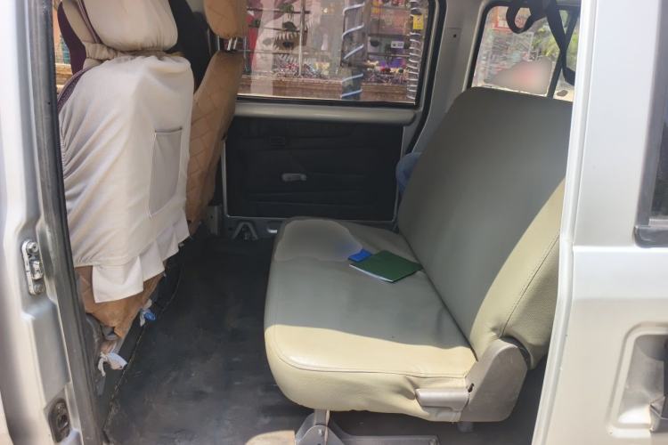 Used Wuling Rongguang 2012 1.5L Extended Basic Version Left Rear Seat
