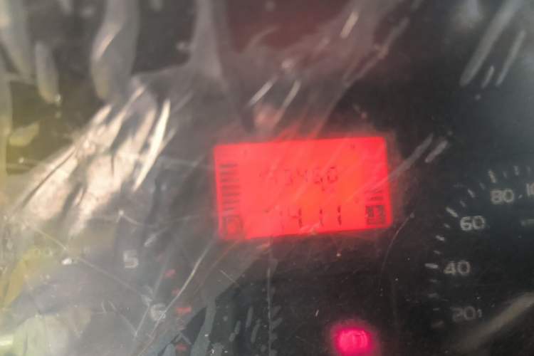 Used Wuling Rongguang 2012 1.2L Extended Basic Version LJY Odometer Close Up