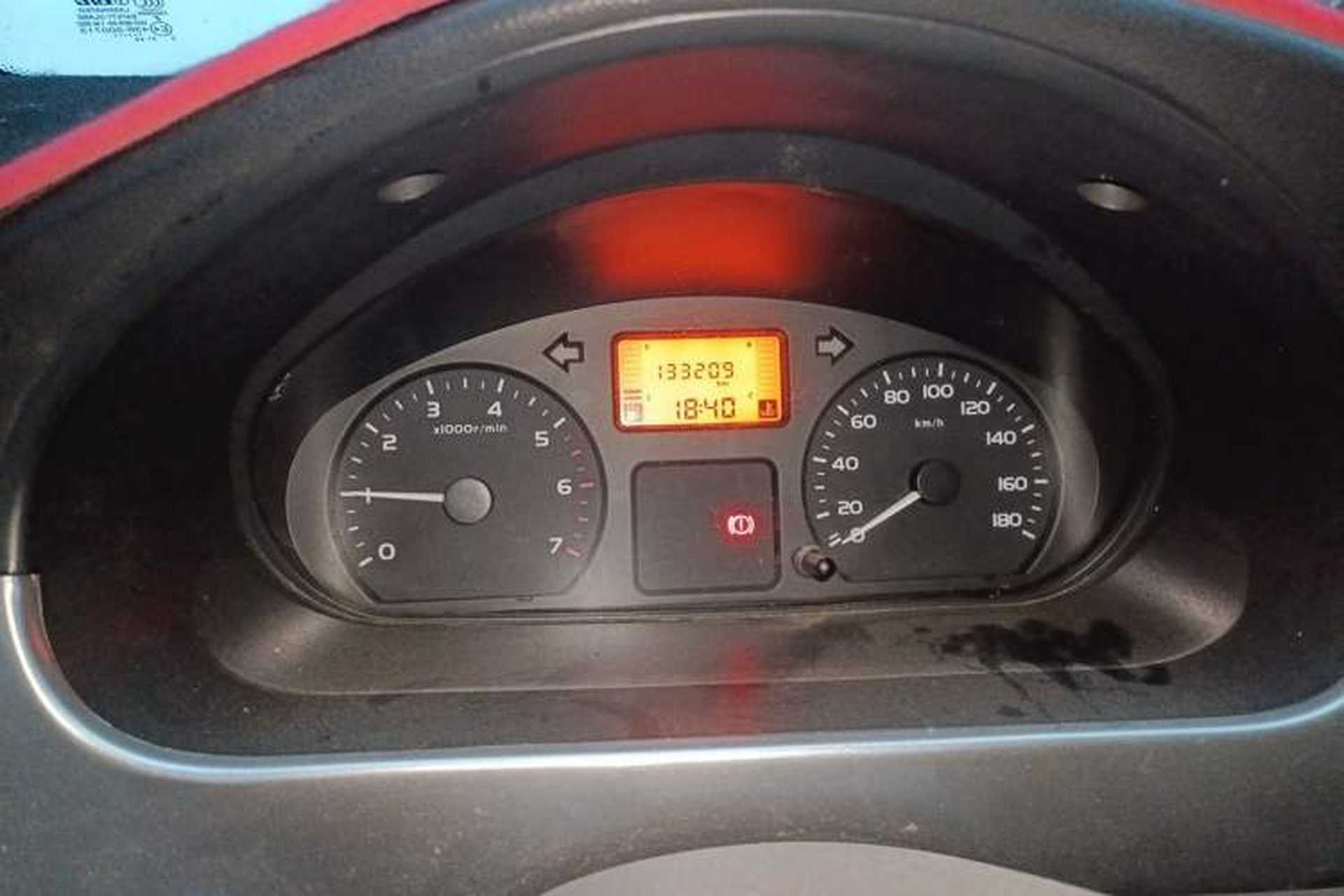 Used Wuling Rongguang 2012 1.5L Extended Basic Version Odometer Close Up