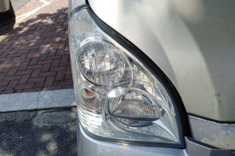 Used Wuling Rongguang 2012 1.5L Extended Basic Version Right Front Headlight