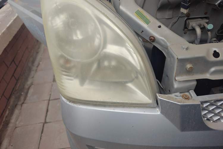 Used Wuling Rongguang 2012 1.2L Extended Basic Version LJY Right Front Headlight