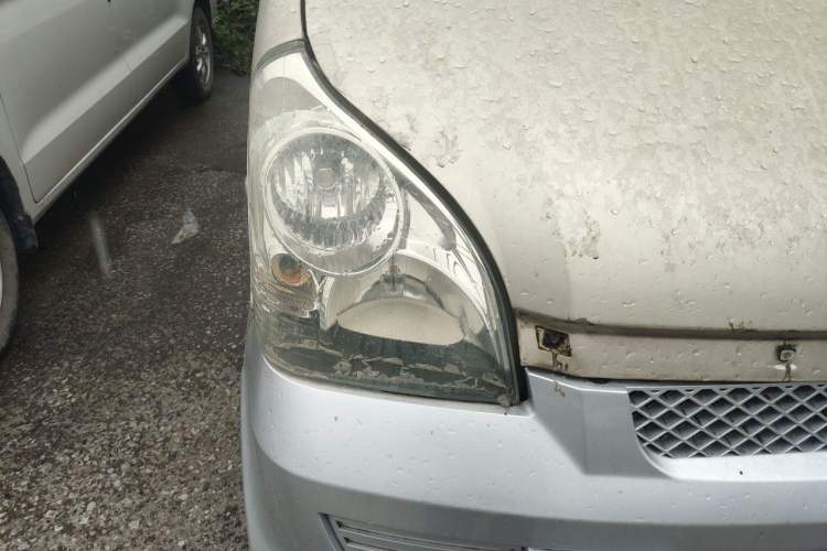 Used Wuling Rongguang 2012 1.2L Extended Basic Version LJY Right Front Headlight
