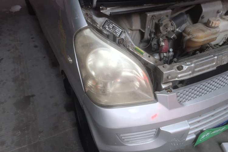 Used Wuling Rongguang 2012 1.2L Extended Basic Version LJY Right Front Headlight
