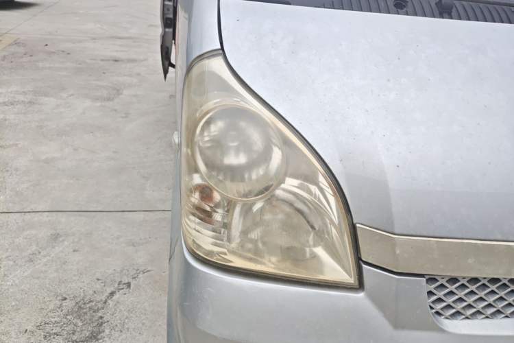 Used Wuling Rongguang 2012 1.2L Extended Basic Version LJY Right Front Headlight
