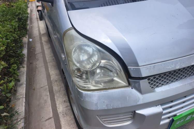 Used Wuling Rongguang 2012 1.5L Extended Basic Version Right Front Headlight