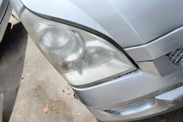 Used Wuling Rongguang 2012 1.2L Extended Basic Version LJY Right Front Headlight