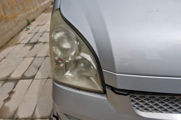 Used Wuling Rongguang 2012 1.5L Extended Basic Version Right Front Headlight