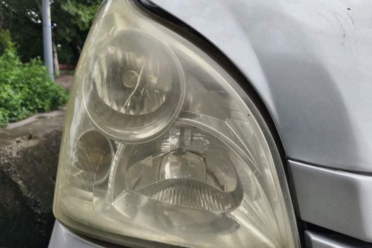 Used Wuling Rongguang 2012 1.2L Extended Basic Version LJY Right Front Headlight