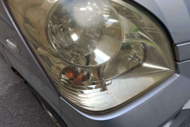 Used Wuling Rongguang 2012 1.2L Extended Basic Version LJY Right Front Headlight