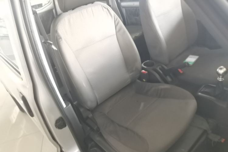 Used Wuling Rongguang 2012 1.5L Extended Basic Version Right Front Seat