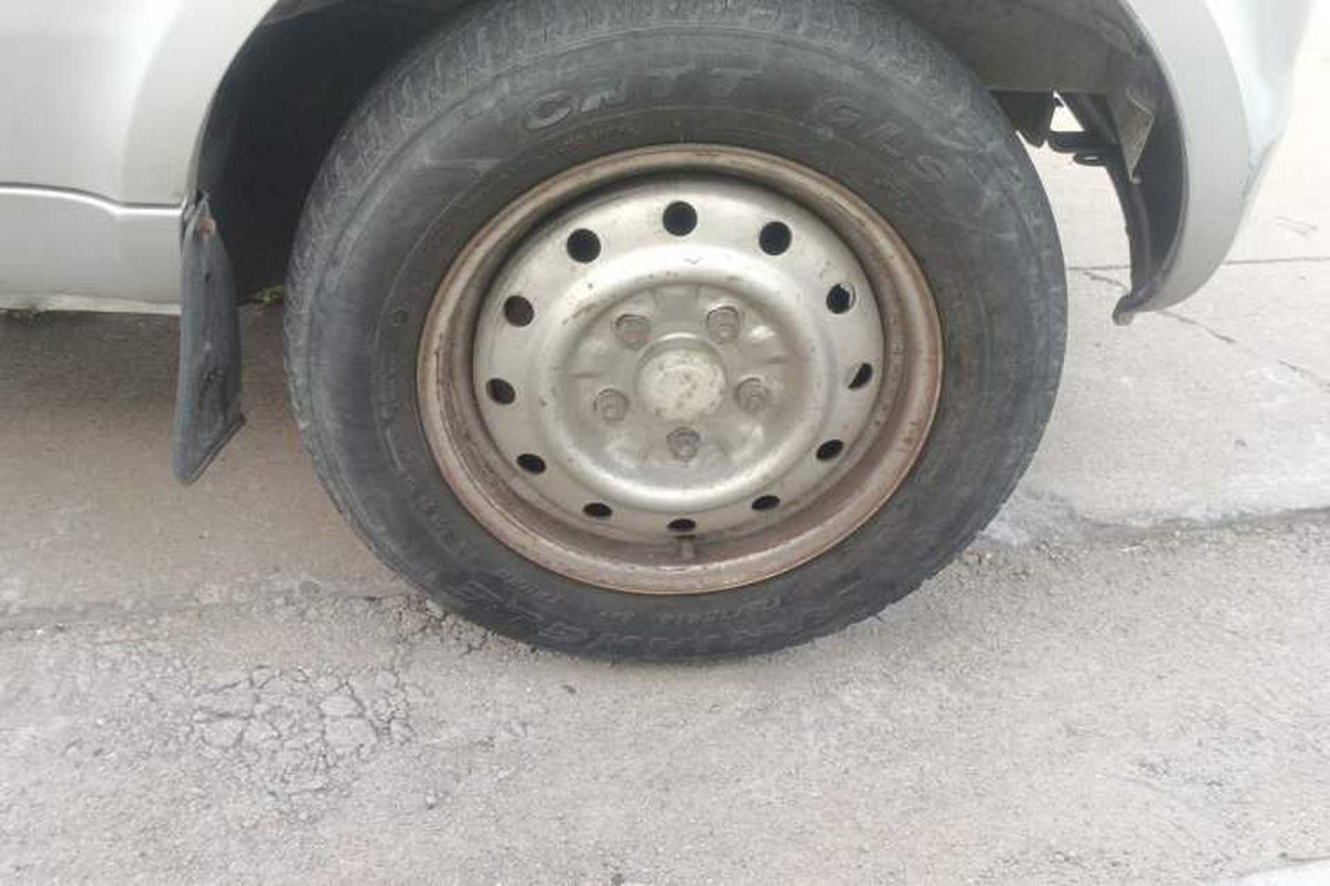 Used Wuling Rongguang 2012 1.5L Extended Basic Version Right Front Wheel Hub