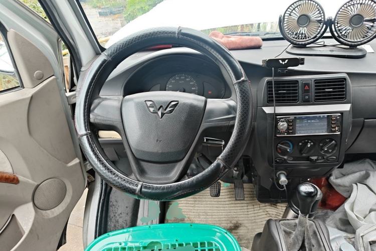 Used Wuling Rongguang 2012 1.5L Extended Standard Version Steering Wheel