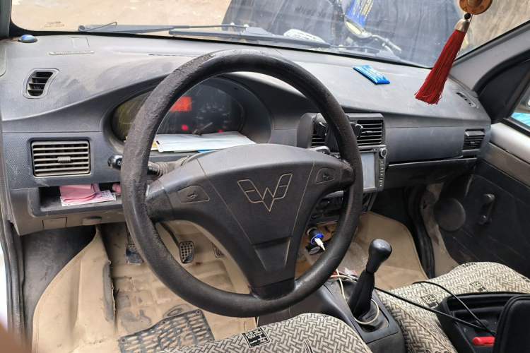 Used Wuling Rongguang 2012 1.2L Extended Basic Version LJY Steering Wheel