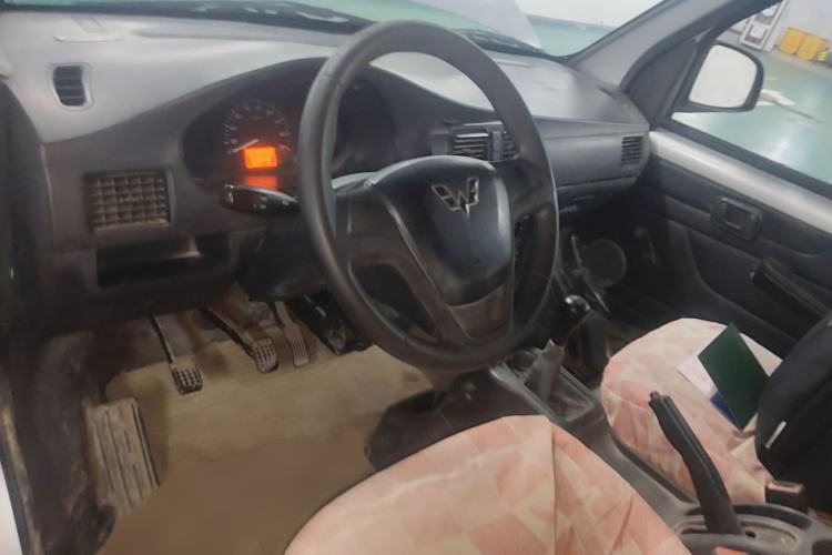 Used Wuling Rongguang 2012 1.5L Extended Basic Version Steering Wheel