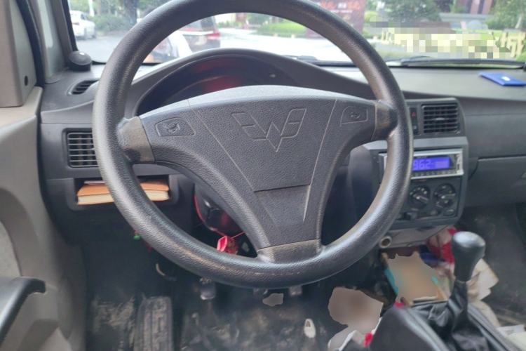 Used Wuling Rongguang 2012 1.5L Extended Basic Version Steering Wheel