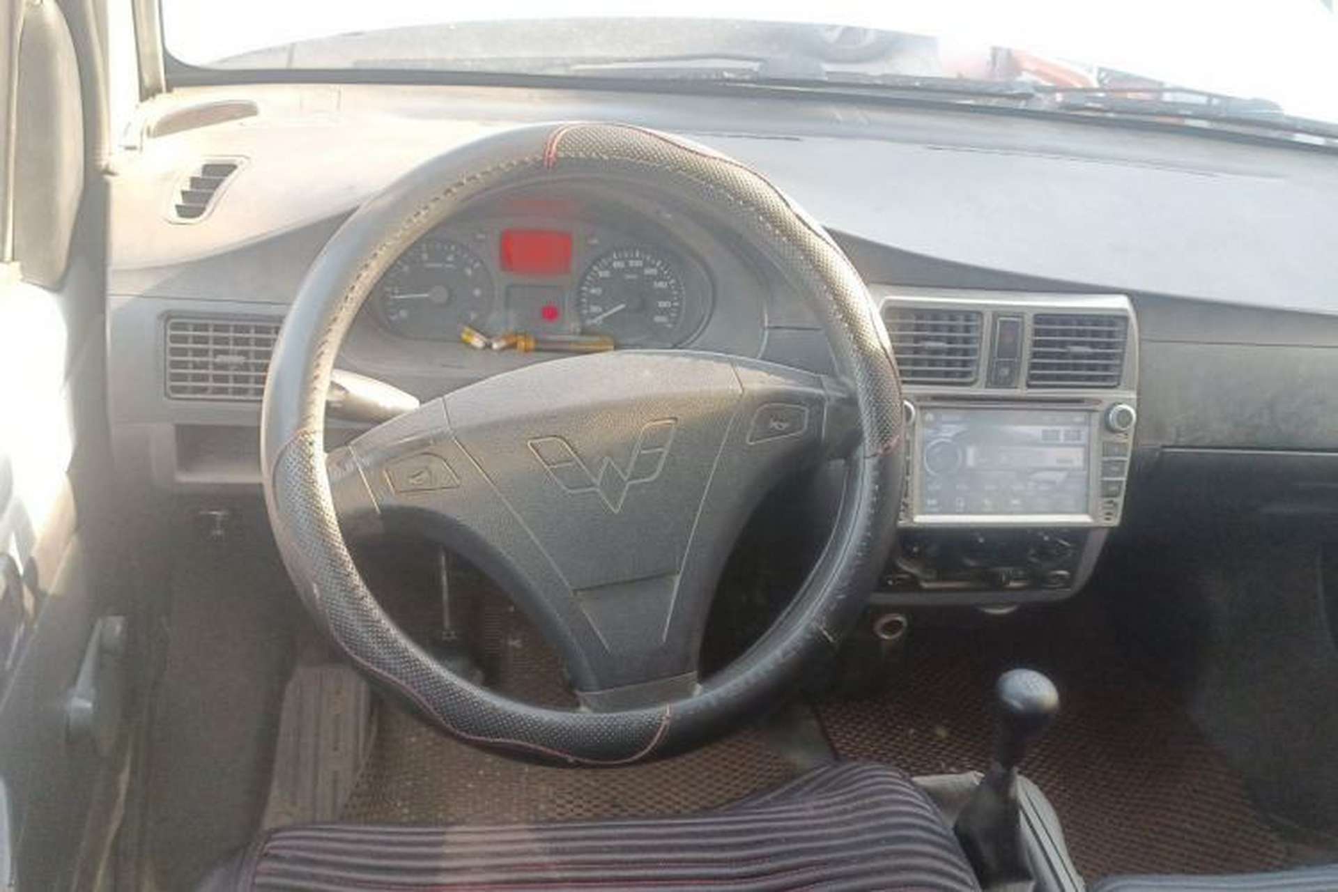 Used Wuling Rongguang 2012 1.5L Extended Basic Version Steering Wheel