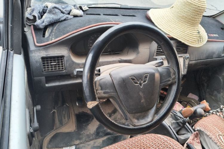 Used Wuling Rongguang 2012 1.5L Extended Basic Version Steering Wheel