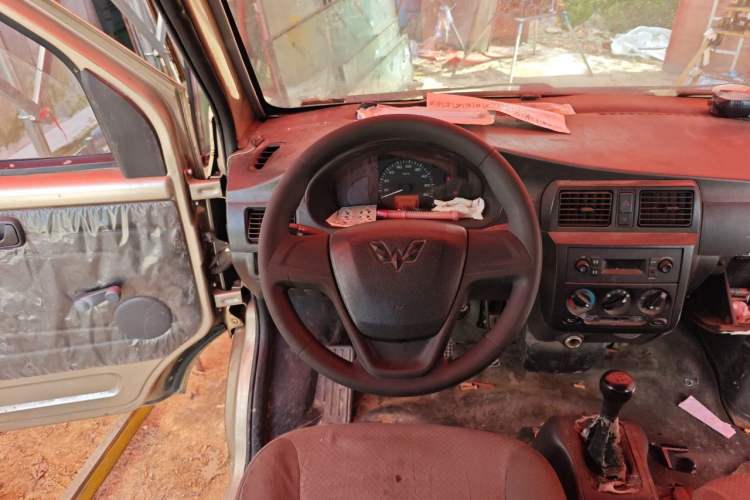 Used Wuling Rongguang 2012 1.2L Extended Basic Version LJY Steering Wheel