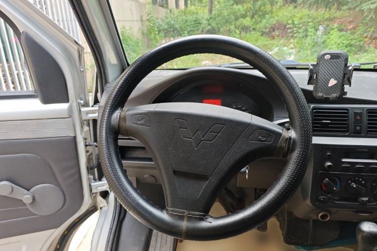 Used Wuling Rongguang 2012 1.5L Extended Basic Version Steering Wheel