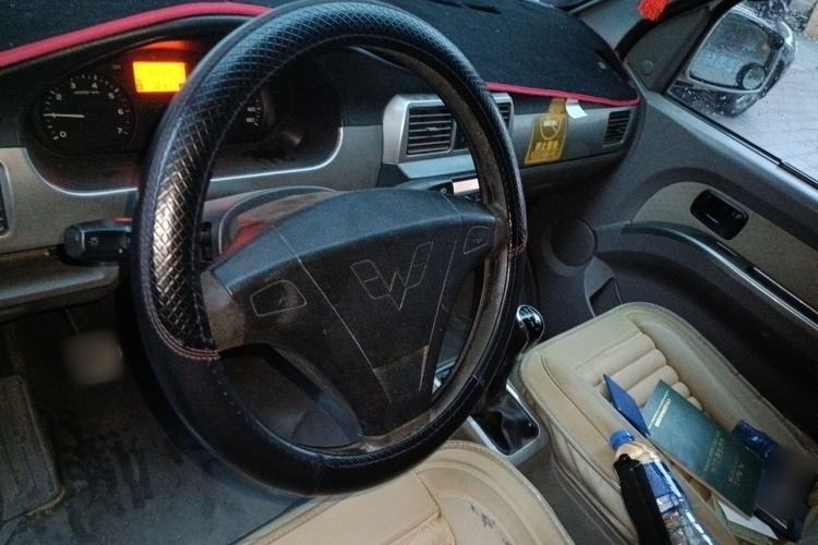 Used Wuling Rongguang 2012 1.5L Extended Basic Version Steering Wheel