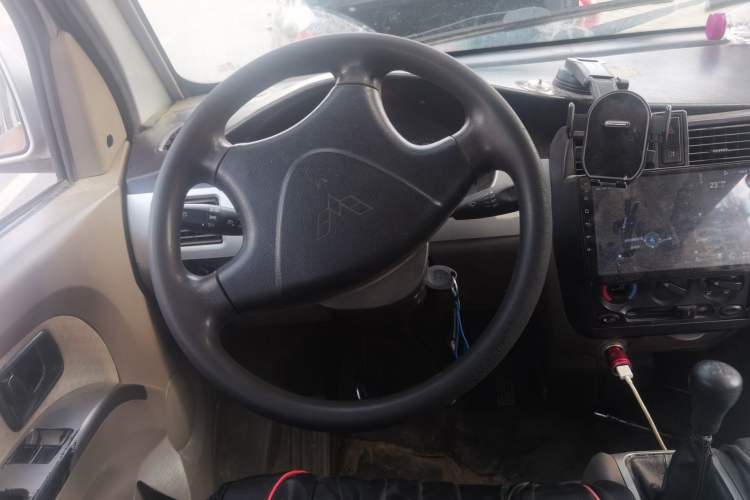 Used Wuling Rongguang 2012 1.5L Extended Basic Version Steering Wheel