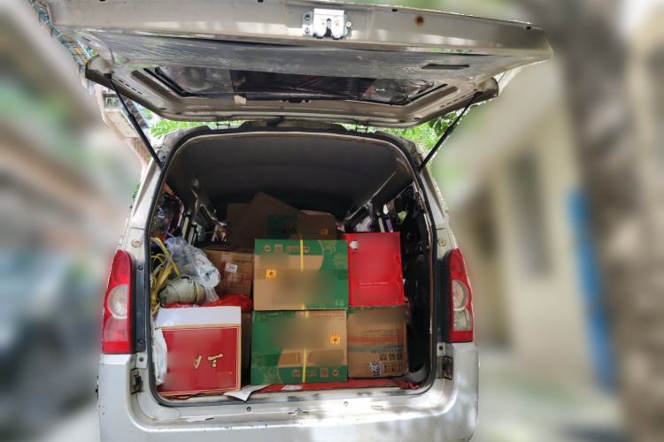 Used Wuling Rongguang 2012 1.2L Extended Basic Version LJY Trunk