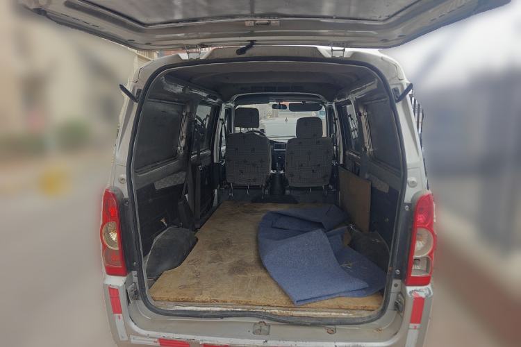 Used Wuling Rongguang 2012 1.2L Extended Basic Version LJY Trunk