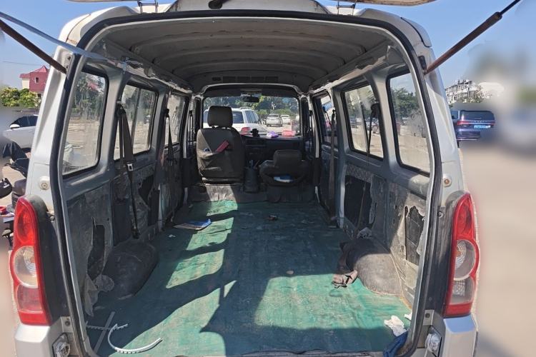 Used Wuling Rongguang 2012 1.2L Extended Basic Version LJY Trunk