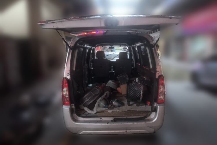 Used Wuling Rongguang 2012 1.2L Extended Basic Version LJY Trunk