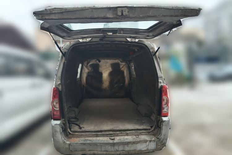 Used Wuling Rongguang 2012 1.5L Extended Basic Version Trunk