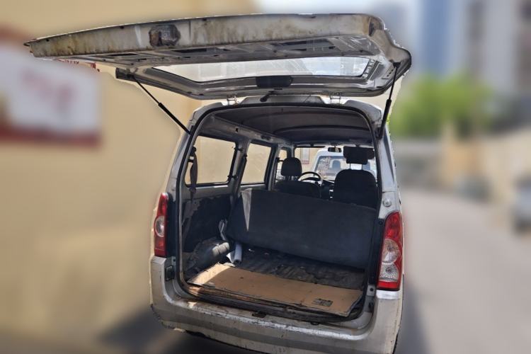 Used Wuling Rongguang 2012 1.2L Extended Basic Version LJY Trunk