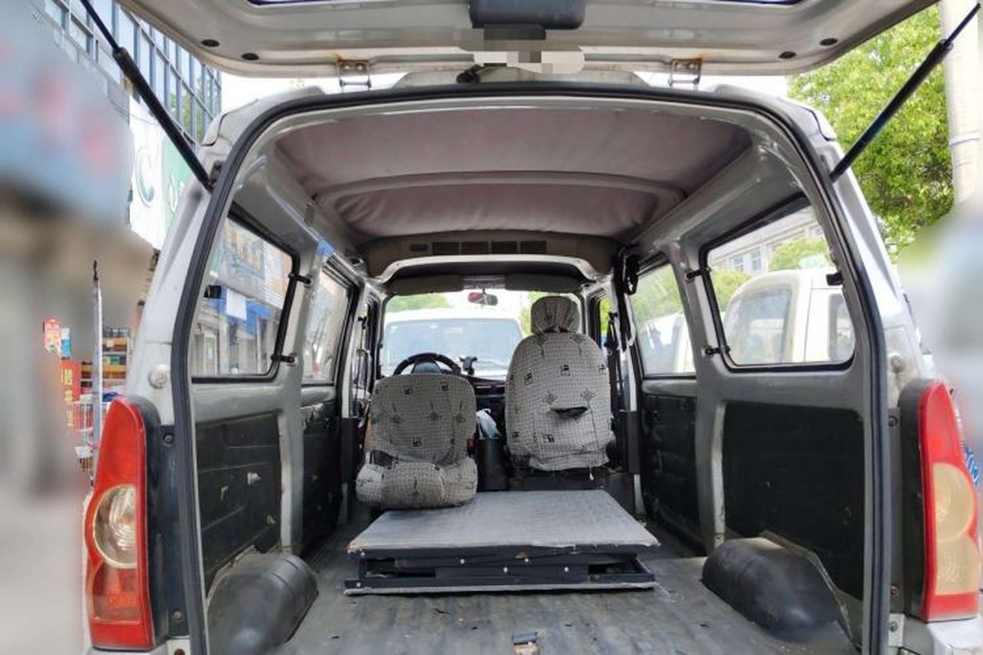 Used Wuling Rongguang 2012 1.2L Extended Basic Version LJY Trunk