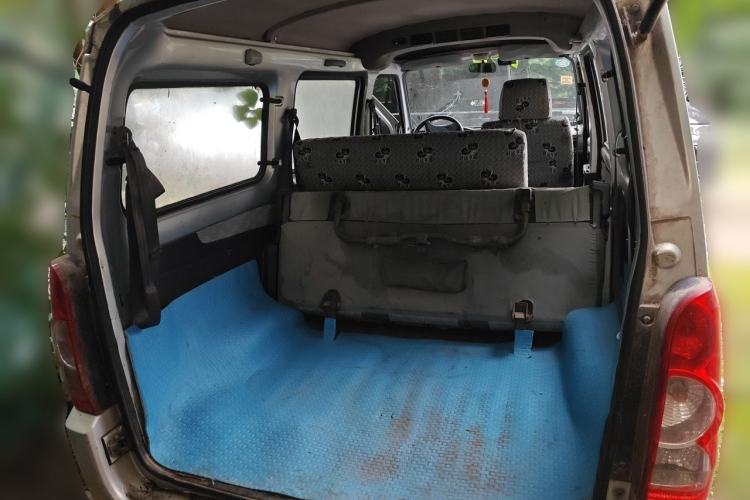 Used Wuling Rongguang 2012 1.2L Extended Basic Version LJY Trunk