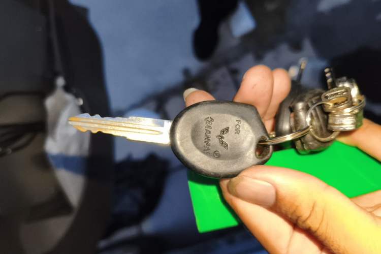 Used Wuling Rongguang 2012 1.2L Extended Standard Version LJY Vehicle Key