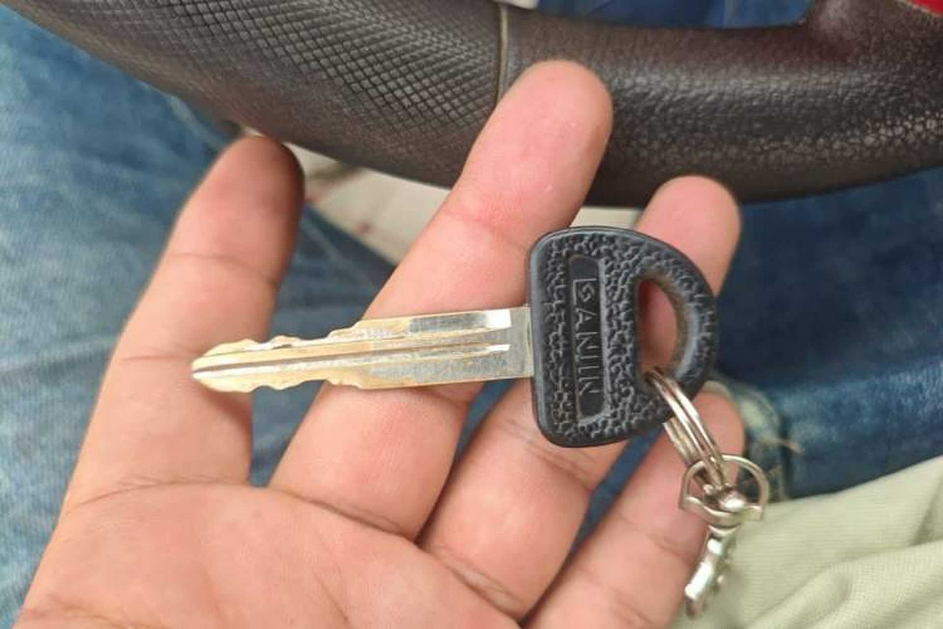 Used Wuling Rongguang 2012 1.2L Extended Basic Version LJY Vehicle Key
