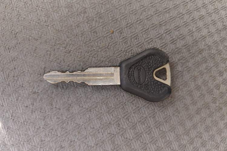 Used Wuling Rongguang 2012 1.2L Extended Basic Version LJY Vehicle Key