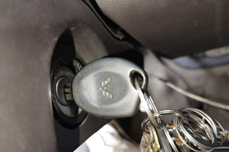Used Wuling Rongguang 2012 1.5L Extended Standard Version Vehicle Key