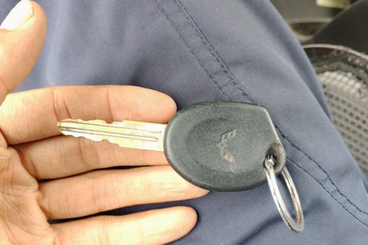 Used Wuling Rongguang 2012 1.2L Extended Basic Version LJY Vehicle Key