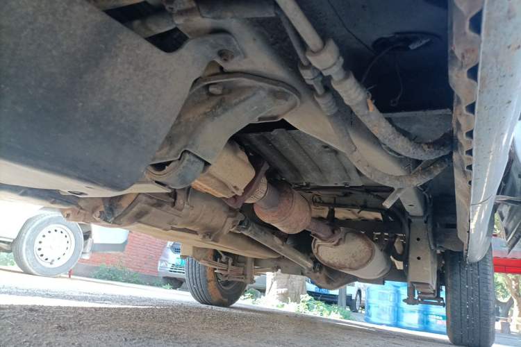 Used Wuling Rongguang 2012 1.2L Extended Basic Version LJY Chassis Front Left