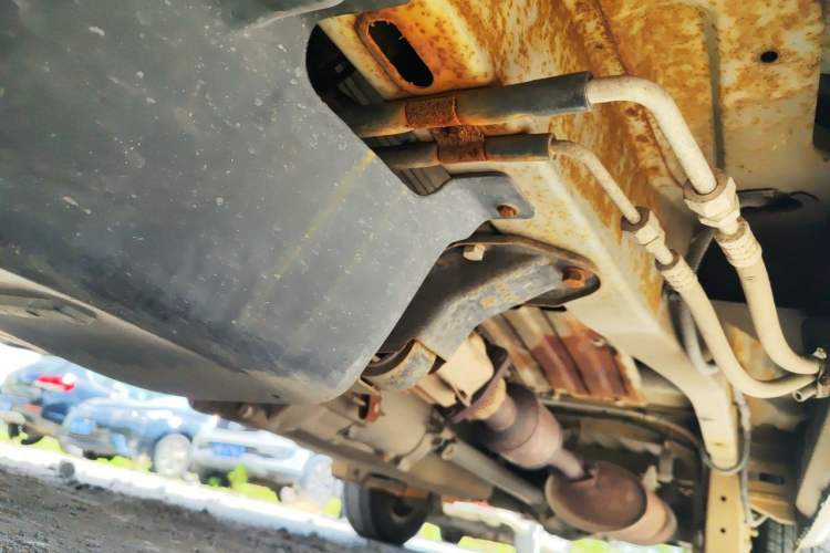 Used Wuling Rongguang 2012 1.2L Extended Basic Version LJY Chassis Front Left